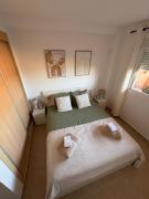 Modern and Cozy Apartment in Casares del Sol-Up to 6 Guests
