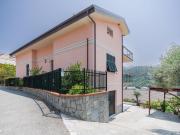 Apartment Il Caprifoglio by Interhome