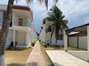 Cabaña 5 - Conjunto frente al mar con piscina