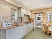 4 Bed in Wincle 95651