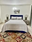 Blue Laventura condo near HWT