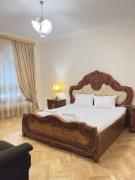 Davits Apartments 21