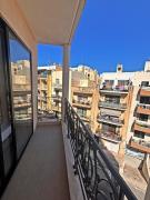 Spacious renovated 3 bedr in central of Bugibba