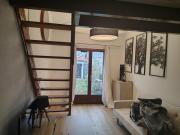 Studio avec chambre au calme face à un champs