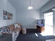 Art Deco Retreat with Carpark