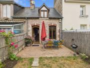 Maison en pierre avec jardin pour 4 personnes