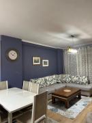 Modern 2BR Apartment with Living Room and Private garage