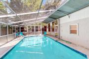 Garcia Getaway 2 Bed 2 Bath Small Family Pool Home