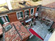 Something else in Venice Kingsclass