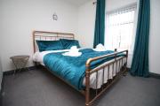 Junctions Way by Tŷ SA -3 bed in Newport