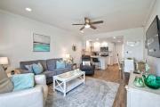 La Costa Gem - Condo for 3