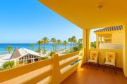 Vistamar Apartment-Beachfront
