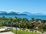 Apt Toninhas 4 min a pé até a praia, piscina, churrasqueira e ar condicionado