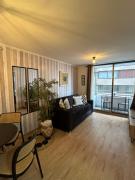 A pasos de Hospital UC y Metro