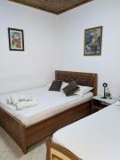 Tomor Shehu Guest House