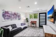 Top Tarzana