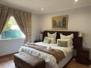 Private Bryanston Cottage, Garden, Uncapped Wi-Fi