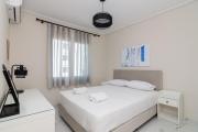 Stylish 2 Bdrm Apartment In Neos Kosmos