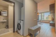 SkyPark Apartment with Free Parking
