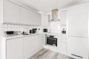 Modern Central Birmingham 2 Bed Apartment