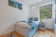 Spacious Central Leeds Flat - Sleeps 8 - View City Centre