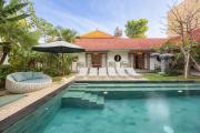 Villa Bali Manis by The Bali Agent - Central Seminyak 4BR Villa with Private Pool, Perfect for Families & Groups