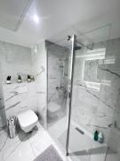 Luxueux appartement climatisé avec piscine & parking