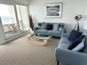 Tides - Beach front apartment in Bracklesham Bay