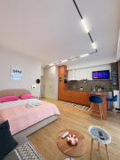 Peaceful Urban Retreat 1805