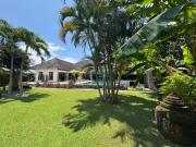 Beautiful Beach Villa Nujum with staff.