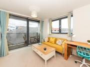 Stylish Central 1-Bed Flat with Private Balcony Pass the Keys