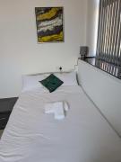 Cosy & Bright Budget Studio in Central Sunderland