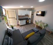 Apartamento con patio cerca de la playa