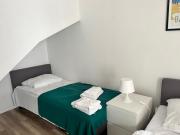 Top Debina Top Debina