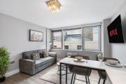 Modern Brighton Escape with Sea View & Prime Location