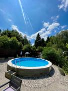 Quiet Forest Retreat with Pool