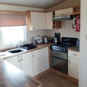 Lodge - Sleeps 6 - Parking - Dogs Welcome