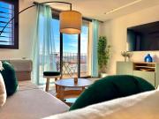 Sunny Kenitra apartment - balcony and workspace