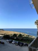 Black Ocean Holiday Home Black Ocean Holiday Home