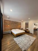 Ursachi Apartaments & Rooms