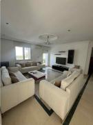 Sunny Villa Apartment, 10min Walk to La Marsa Beach