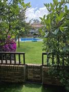 Pareado en Loredo en la playa