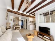 Paris center near Notre Dame 2 bedrooms with Balcony