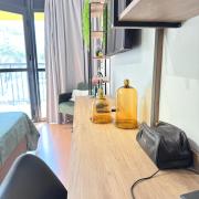 52 Studio Liberdade SP 300 m Metro Japao acomoda até 03 pessoas