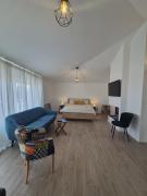 Seaview Art Studio with balcony