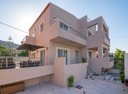 Villa Mareluna by Traser