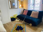 Cosy Eiffel Tower Design Studio