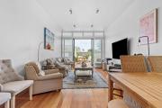Beachfront Getaway - In the Heart of St Kilda