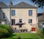 Maison LEscale, proche des bords de Loire, 6 chambres avec sdb privée, jardin & terrasse