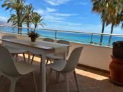 Great apartment facing the sea